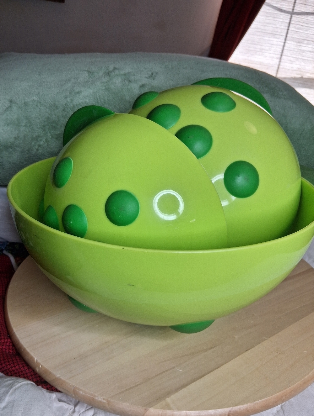 Bright Green Turtle Non-skid Nested Mixing Bowls - Set of 3